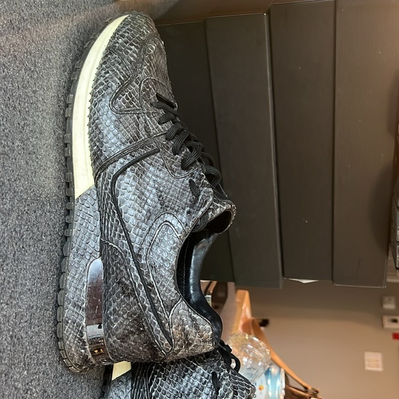 Louis Vuitton snake skin runaway shoe - Picture 2 of 10